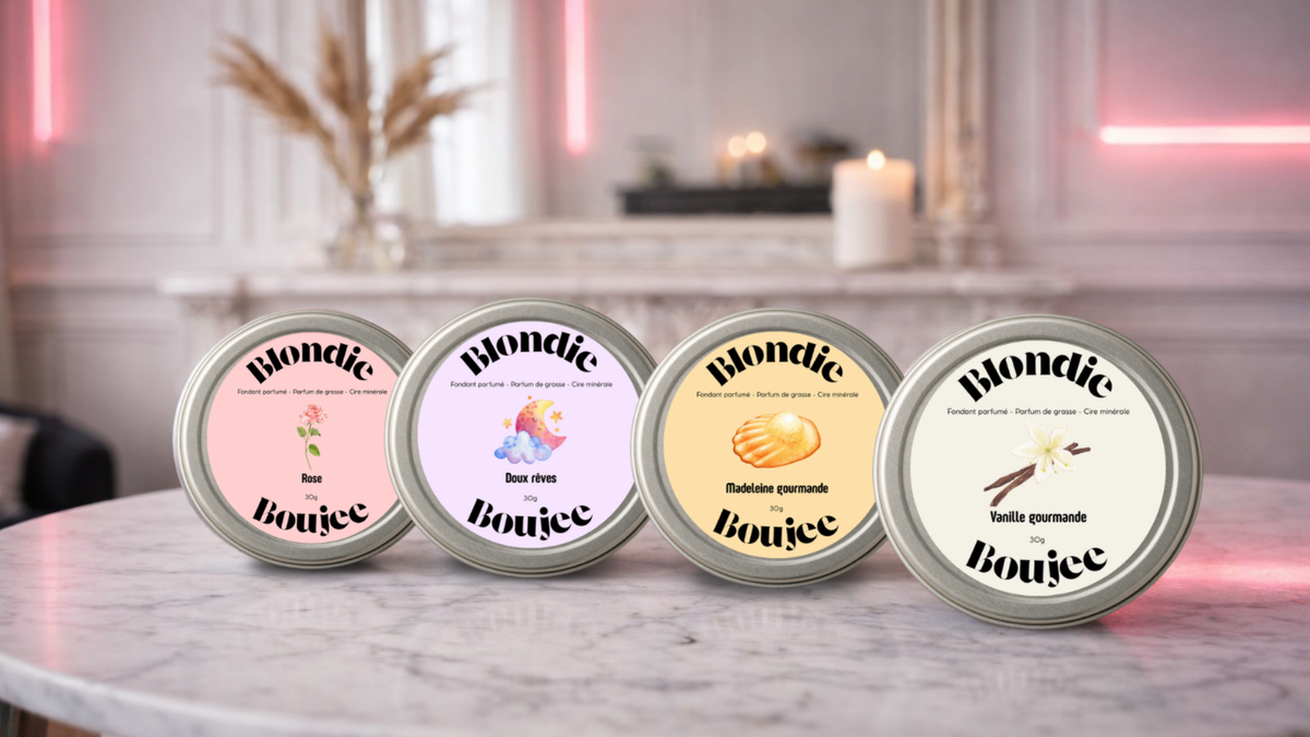 4 fondants parfumés en gel Blondie Boujee posés sur une table en marbre blanche